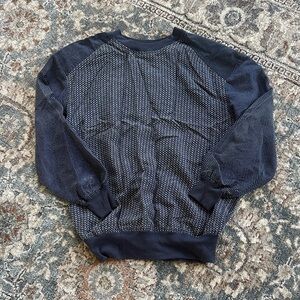 Vintage Carole Little 100 % silk Navy Textured Crewneck top
